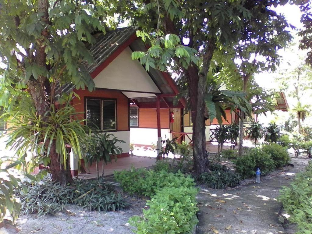 Lanta Long Beach Hostel Ко-Ланта Экстерьер фото