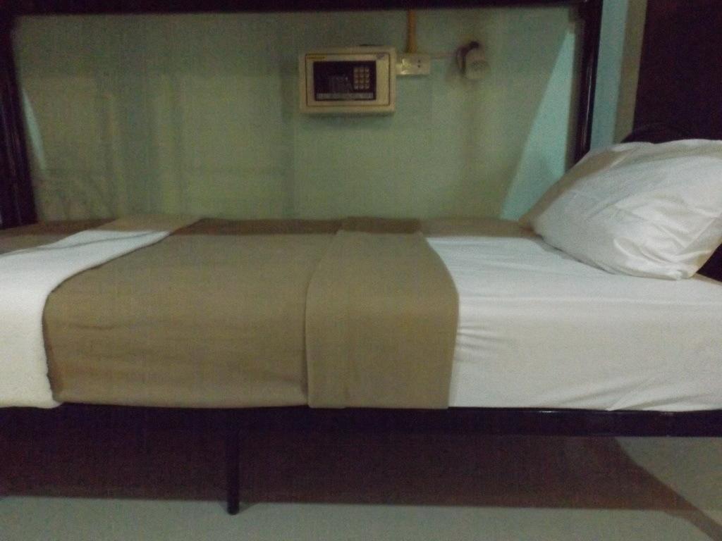 Lanta Long Beach Hostel Ко-Ланта Экстерьер фото